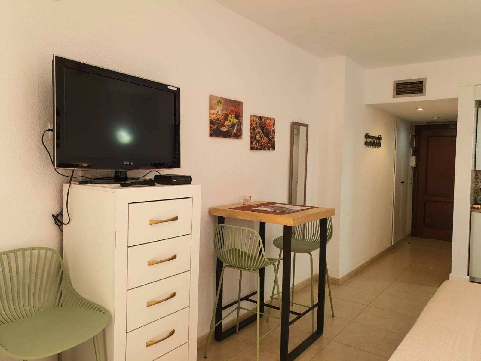 Monique Apartment Almuñécar Екстериор снимка