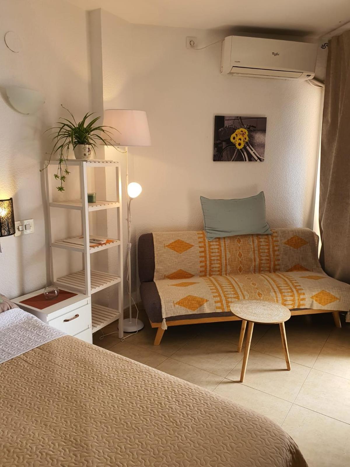 Monique Apartment Almuñécar Екстериор снимка